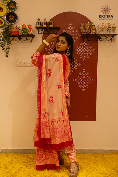 Inayat Suit Gallery Image 4