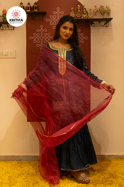 Tanvika Suit